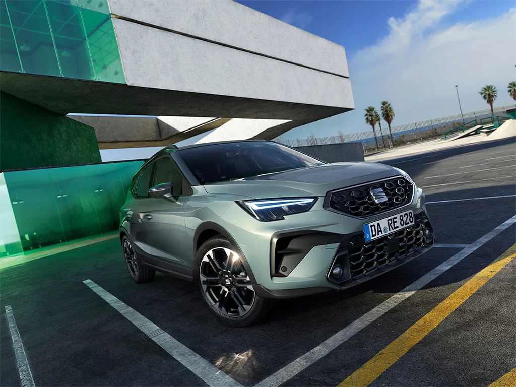 Seat arona front view 1024x768